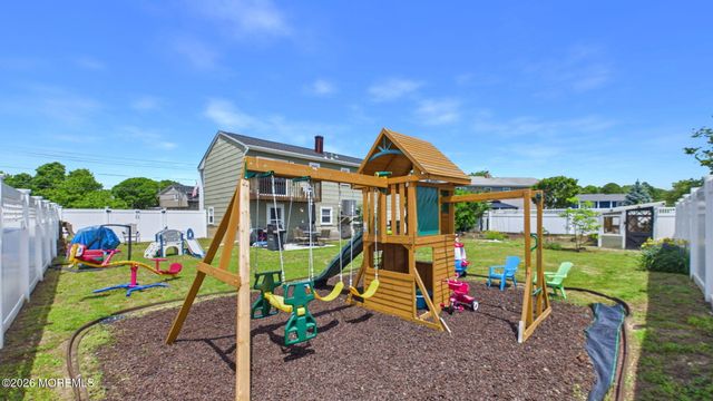 783 Simmons Drive, Toms River, NJ 08753