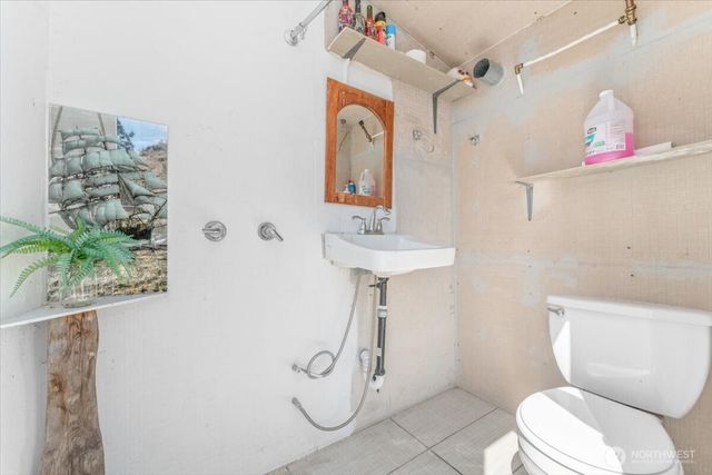 2570 Emerson Acres Road, Manson, WA 98831