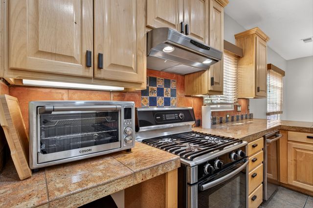 3400 Del Agua Court NE, Albuquerque, NM 87111