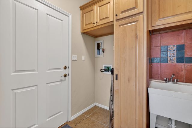 3400 Del Agua Court NE, Albuquerque, NM 87111