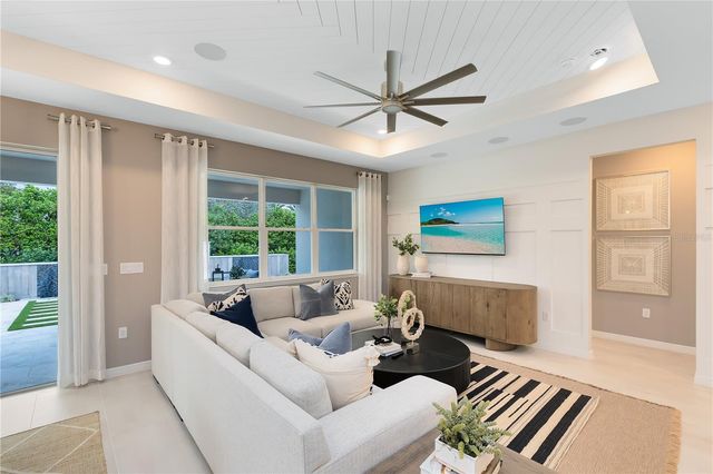 2758 MIDSWEET AVENUE, St Cloud, FL 34772