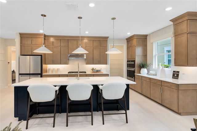 2758 MIDSWEET AVENUE, St Cloud, FL 34772