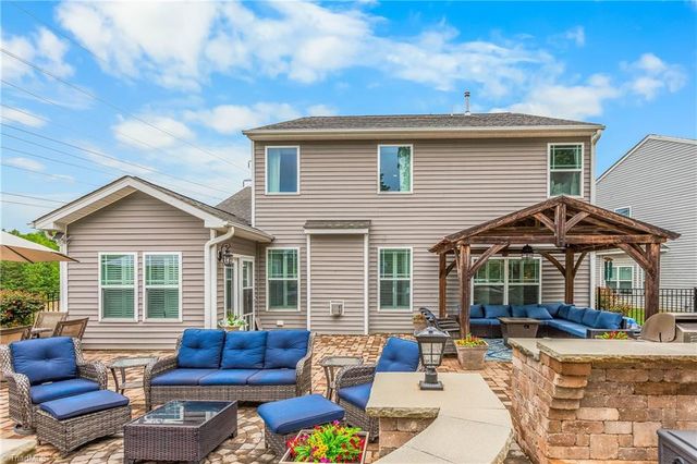 2609 Chari Park Lane, Walkertown, NC 27051