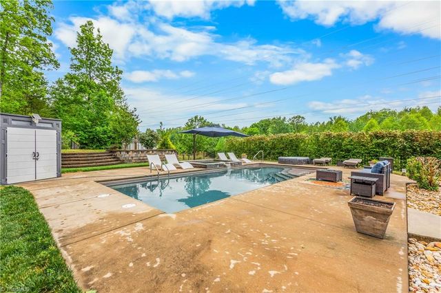 2609 Chari Park Lane, Walkertown, NC 27051