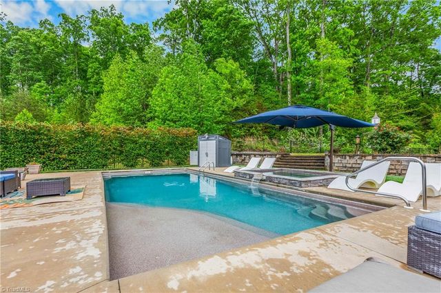 2609 Chari Park Lane, Walkertown, NC 27051