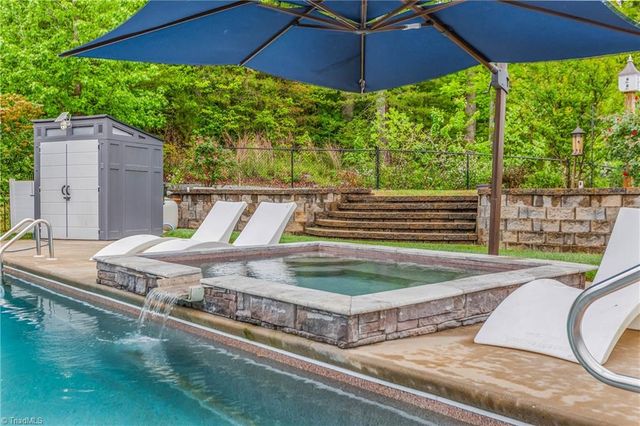 2609 Chari Park Lane, Walkertown, NC 27051