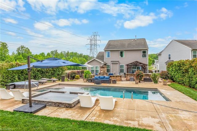 2609 Chari Park Lane, Walkertown, NC 27051