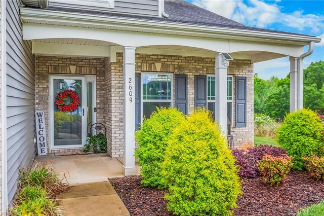 2609 Chari Park Lane, Walkertown, NC 27051
