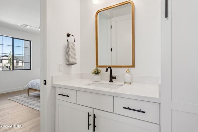 576 E Tanglewood Trail, Phoenix, AZ 85085