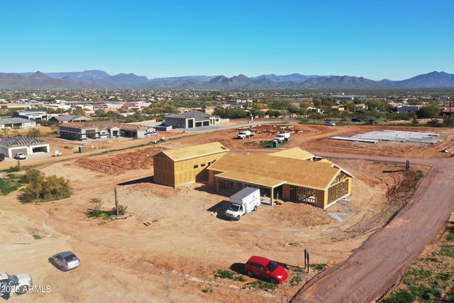 576 E Tanglewood Trail, Phoenix, AZ 85085