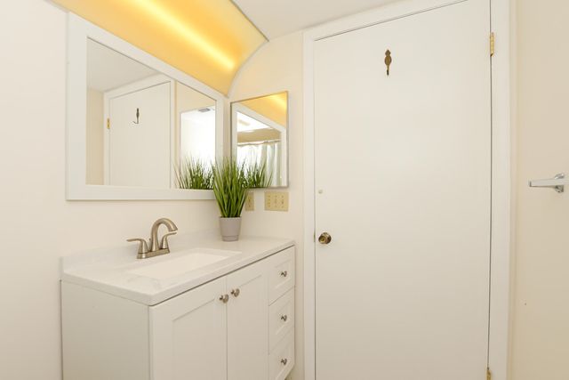 1950 SW Palm City Road 12-103, Stuart, FL 34994