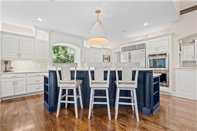 14302 Briar Street, Leawood, KS 66224