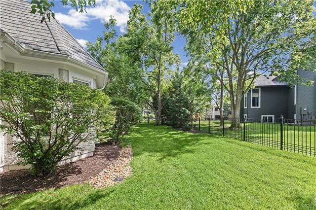 14302 Briar Street, Leawood, KS 66224