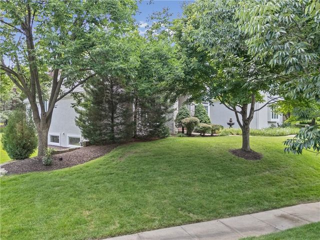 14302 Briar Street, Leawood, KS 66224