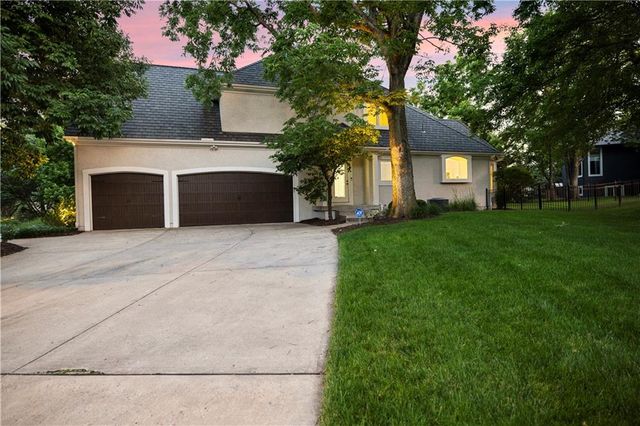 14302 Briar Street, Leawood, KS 66224