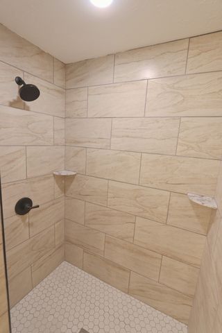 220 Peytons Creek Rd, Carthage, TN 37030