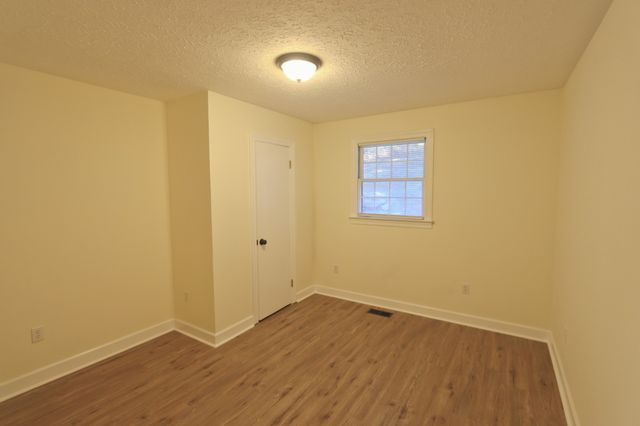 220 Peytons Creek Rd, Carthage, TN 37030