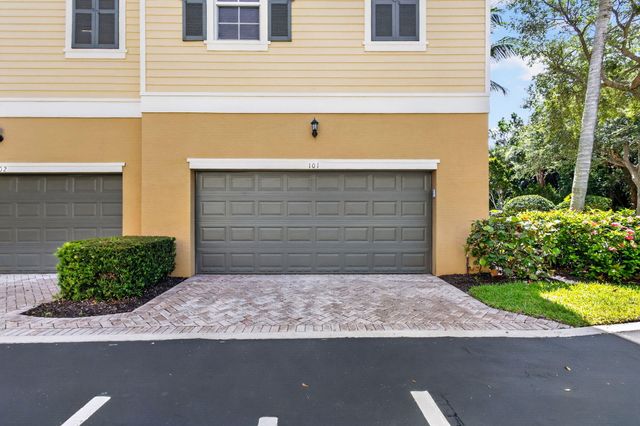128 W Royal Palm Circle 101, Jupiter, FL 33458