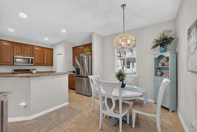 128 W Royal Palm Circle 101, Jupiter, FL 33458