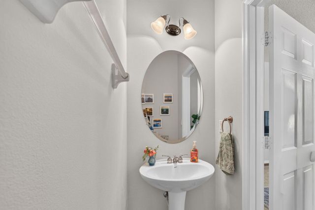 128 W Royal Palm Circle 101, Jupiter, FL 33458
