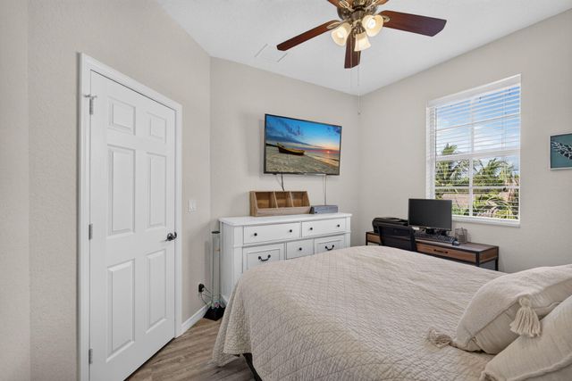 128 W Royal Palm Circle 101, Jupiter, FL 33458