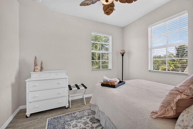 128 W Royal Palm Circle 101, Jupiter, FL 33458