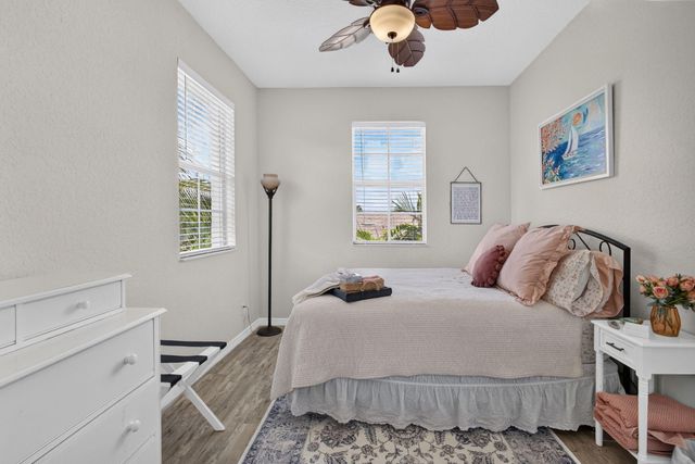 128 W Royal Palm Circle 101, Jupiter, FL 33458