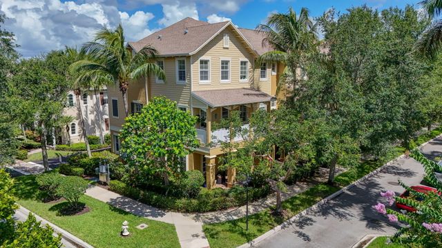 128 W Royal Palm Circle 101, Jupiter, FL 33458