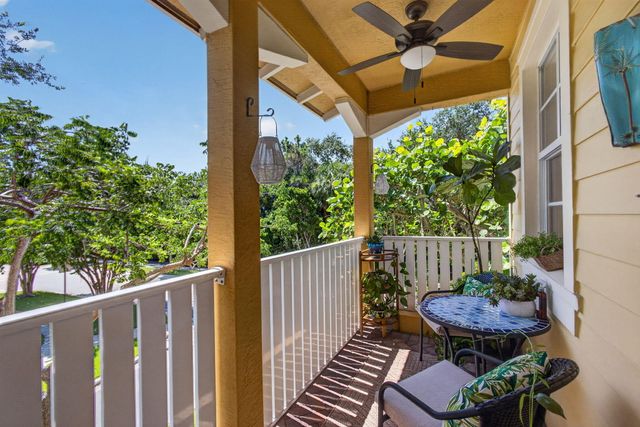 128 W Royal Palm Circle 101, Jupiter, FL 33458