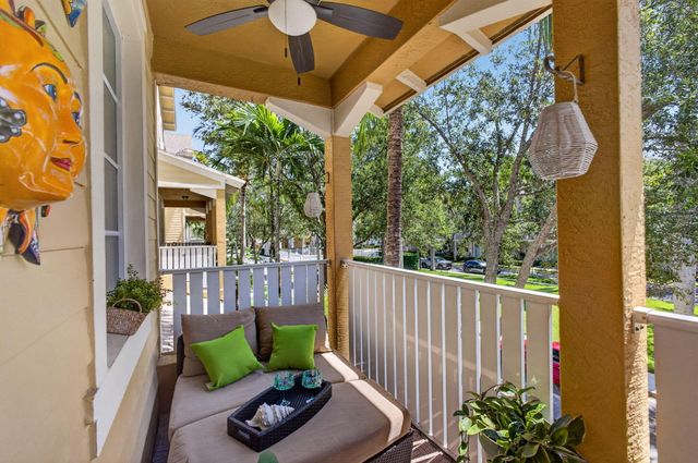 128 W Royal Palm Circle 101, Jupiter, FL 33458