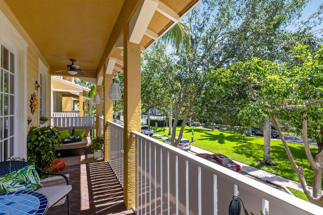 128 W Royal Palm Circle 101, Jupiter, FL 33458