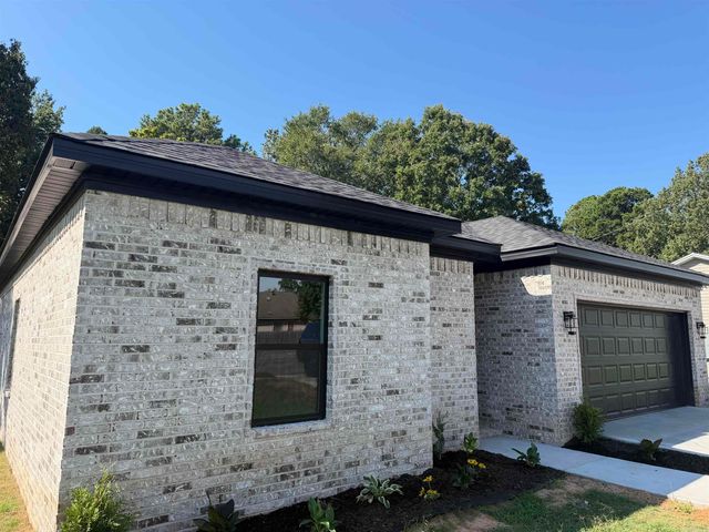 1905 Graham Road, Jacksonville, AR 72026