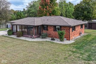 5833 W 200 N, Anderson, IN 46011