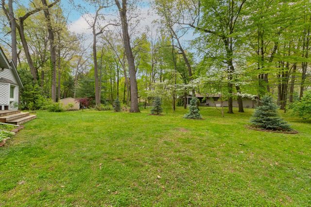 50605 Mohawk Drive, Granger, IN 46530