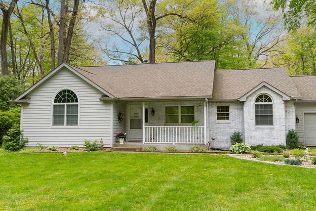 50605 Mohawk Drive, Granger, IN 46530