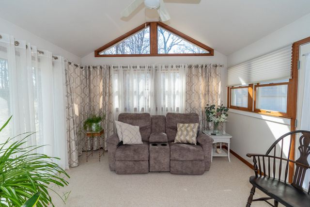 50605 Mohawk Drive, Granger, IN 46530