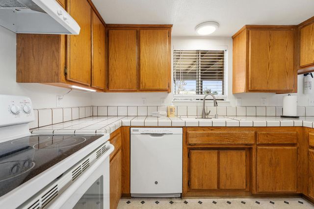 7113 La Habra Avenue, Yucca Valley, CA 92284