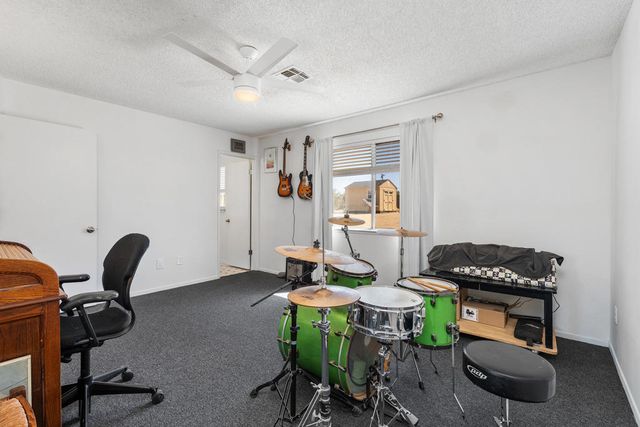 7113 La Habra Avenue, Yucca Valley, CA 92284