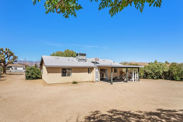 7113 La Habra Avenue, Yucca Valley, CA 92284