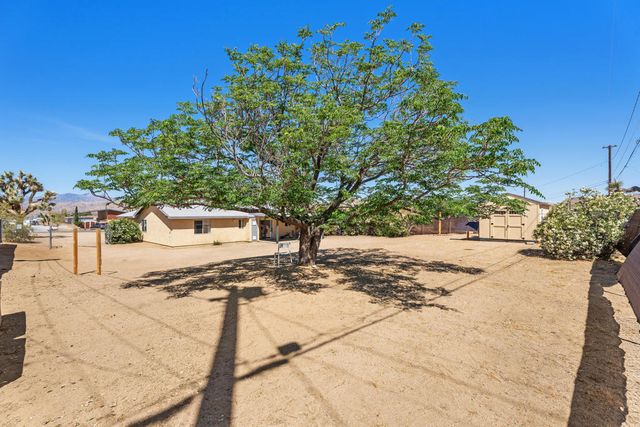 7113 La Habra Avenue, Yucca Valley, CA 92284