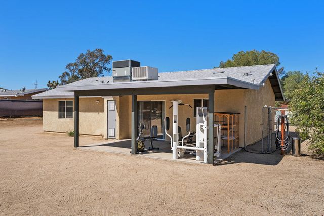 7113 La Habra Avenue, Yucca Valley, CA 92284