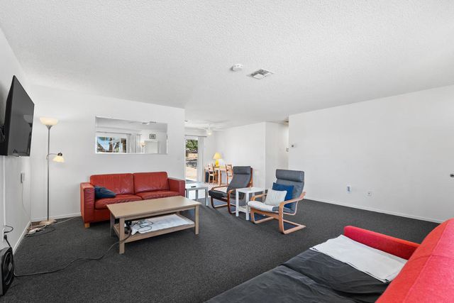 7113 La Habra Avenue, Yucca Valley, CA 92284