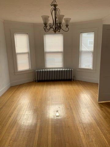 7 Abbott Street 2, Wellesley, MA 02482