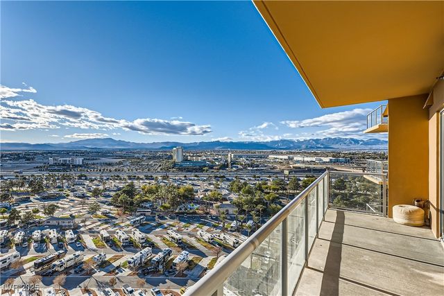 8255 Las Vegas Boulevard 1504, Las Vegas, NV 89123