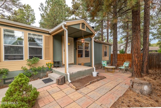 1349 S Burlington Street, Flagstaff, AZ 86001