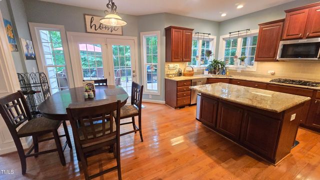 7308 River Glen Court, Raleigh, NC 27614