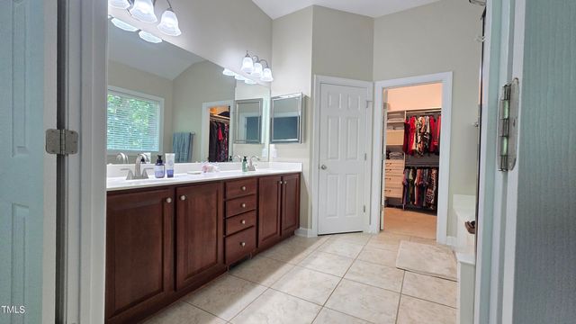 7308 River Glen Court, Raleigh, NC 27614