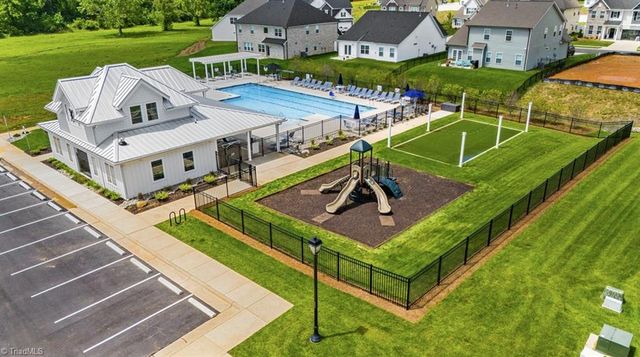 726 Cinnamon Hill Drive, Winston-salem, NC 27106