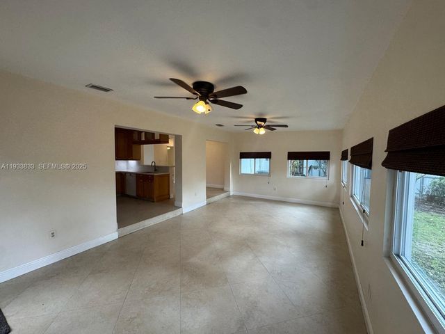 18600 SW 97th Ave, Cutler Bay, FL 33157