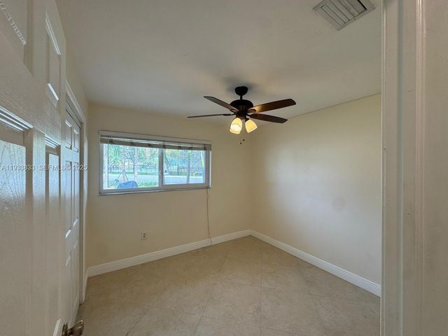 18600 SW 97th Ave, Cutler Bay, FL 33157